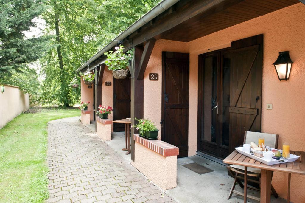 Logis Le Quai Fleuri Hotel Les Villages Voveens Cameră foto